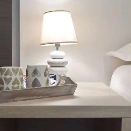 بيت ضيافة Duomo Hermes Relais 4*