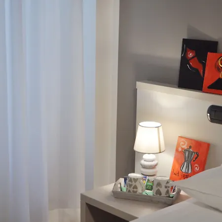 بيت ضيافة Duomo Hermes Relais 4*