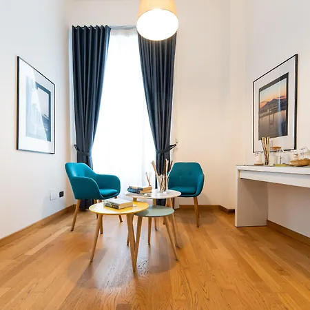 Duomo Hermes Relais نابولي