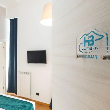 Duomo Hermes Relais بيت ضيافة نابولي